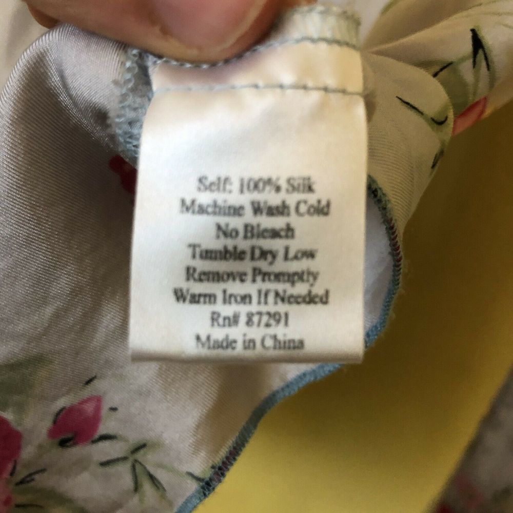 Johnny Was Light Blue Silk Blouse Floral Sz M - Picture 6 of 8